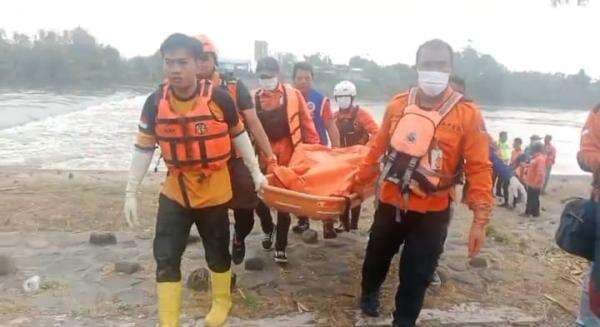 Berangkat Mencari Ikan di Sungai Brantas, Pemuda Jombang Pulang Tanpa Nyawa Berangkat Mencari Ikan di Sungai Brantas, Pemuda Jombang Pulang Tanpa Nyawa