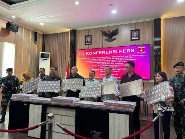 Kejari Kota Bandung Selamatkan Uang Negara Rp15 Miliar dari Perkara Korupsi Kejari Kota Bandung Selamatkan Uang Negara Rp15 Miliar dari Perkara Korupsi