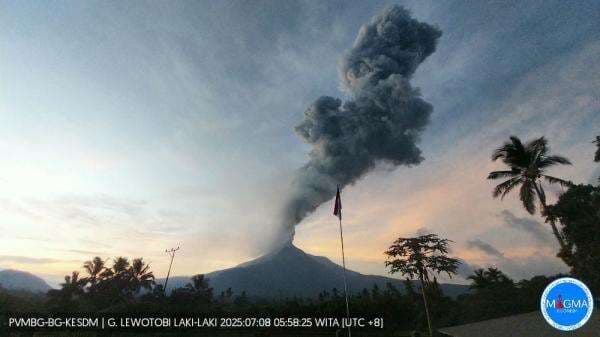 Gunung Lewotobi Kembali Meletus lagi Pagi Ini Gunung Lewotobi Kembali Meletus lagi Pagi Ini