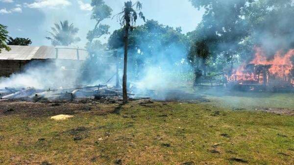 Penyerangan Brutal di Pasar Kori, Sumba Barat Daya, 1 Warga Tewas, Dua Pelaku Ditangkap Penyerangan Brutal di Pasar Kori, Sumba Barat Daya, 1 Warga Tewas, Dua Pelaku Ditangkap