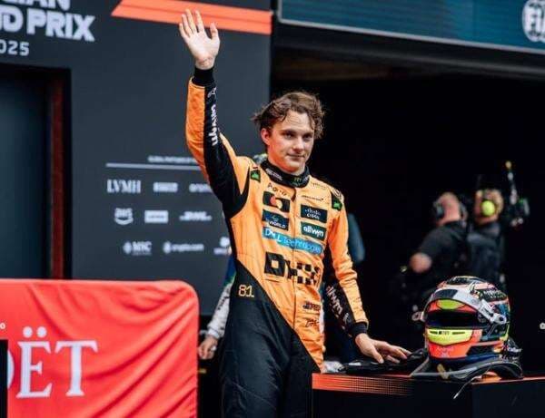 Oscar Piastri Disarankan Cabut dari McLaren jika Gagal Juarai F1 2025 Oscar Piastri Disarankan Cabut dari McLaren jika Gagal Juarai F1 2025