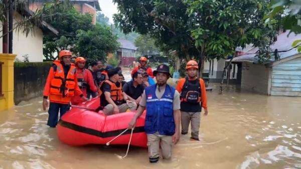 Cegah Banjir, Gubernur Sultra akan Bangun Tanggul Penahan Air di Sungai Wanggu Kendari Cegah Banjir, Gubernur Sultra akan Bangun Tanggul Penahan Air di Sungai Wanggu Kendari