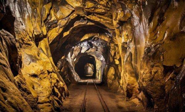 Ahli Geologi China Temukan Cadangan Emas Terbesar di Dunia, Capai 1.000 Ton Bernilai Rp1.377 Triliun Ahli Geologi China Temukan Cadangan Emas Terbesar di Dunia, Capai 1.000 Ton Bernilai Rp1.377 Triliun