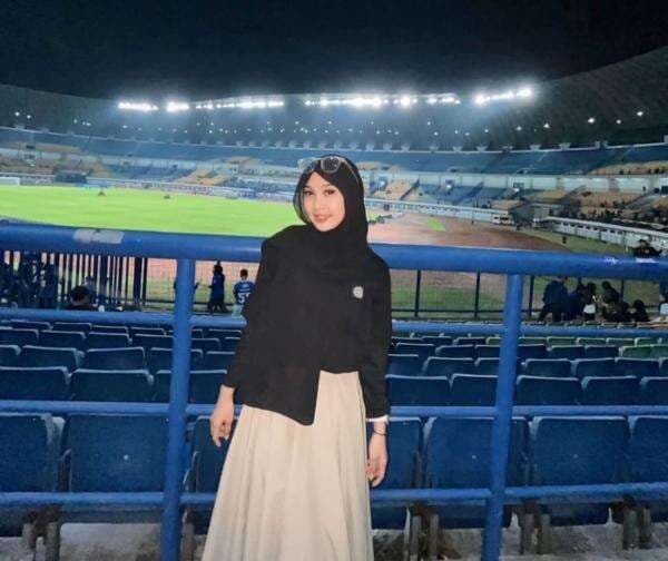 Bobotoh Cantik Caca Optimistis Persib Bandung Bungkam Bangkok United 3-2 di AFC Champions League 2 2025-2026! Bobotoh Cantik Caca Optimistis Persib Bandung Bungkam Bangkok United 3-2 di AFC Champions League 2 2025-2026!