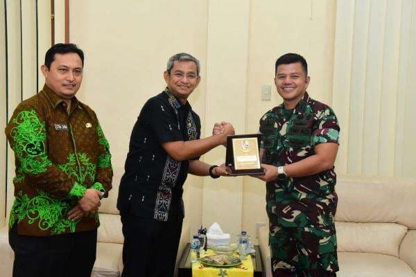 Kolonel Inf M. Radhi Rusin Perkuat Hubungan Kodim 0201/Medan dengan Pemkab Deli Serdang Kolonel Inf M. Radhi Rusin Perkuat Hubungan Kodim 0201/Medan dengan Pemkab Deli Serdang
