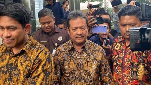 Menteri KKP Menghadap Prabowo, Lapor Progres Pembangunan Kampung Nelayan Menteri KKP Menghadap Prabowo, Lapor Progres Pembangunan Kampung Nelayan