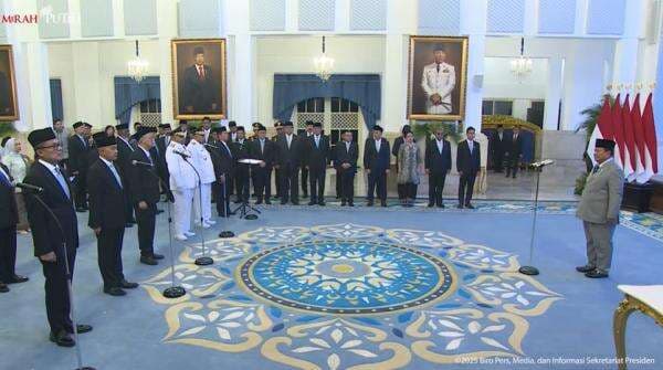 Velix Wanggai Ditunjuk Jadi Ketua Komite Eksekutif Percepatan Pembangunan Otonomi Khusus Papua Velix Wanggai Ditunjuk Jadi Ketua Komite Eksekutif Percepatan Pembangunan Otonomi Khusus Papua