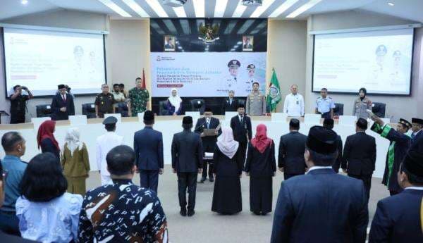 Mutasi Perdana Walikota Makassar; 46 Pejabat Dilantik, Ini Nama-namanya Mutasi Perdana Walikota Makassar; 46 Pejabat Dilantik, Ini Nama-namanya