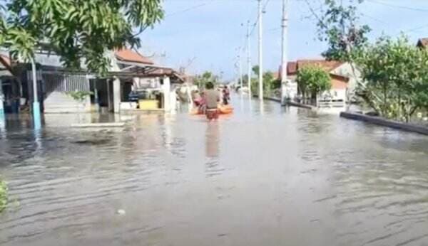 2 Hari Diguyur Hujan Deras, Ratusan Rumah di Pemalang Terendam Banjir