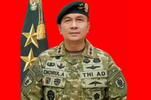 2 Inspektur TNI AD Dimutasi Panglima TNI, Salah Satunya Jenderal Kopassus Pernah Jadi Paspampres 2 Inspektur TNI AD Dimutasi Panglima TNI, Salah Satunya Jenderal Kopassus Pernah Jadi Paspampres
