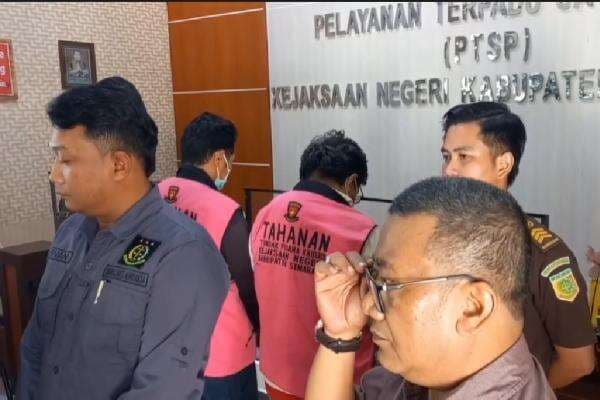 2 Pegawai Bank Pemerintah Ditahan Terkait Kasus Korupsi Penyaluran Kredit 2 Pegawai Bank Pemerintah Ditahan Terkait Kasus Korupsi Penyaluran Kredit