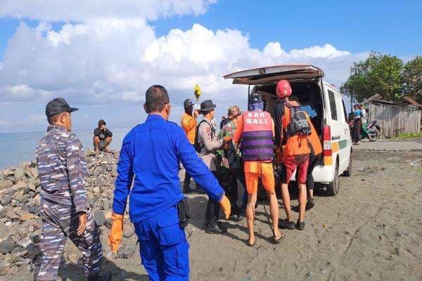 20 Penumpang KMP Tunu Korban Kapal Tenggelam Masih Dalam Pencarian 20 Penumpang KMP Tunu Korban Kapal Tenggelam Masih Dalam Pencarian