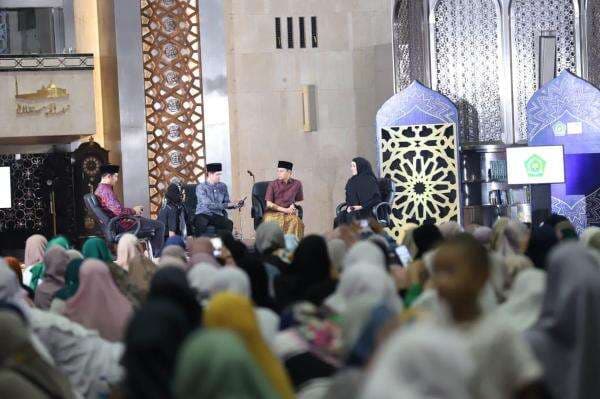 2.000 Gen-Z Meriahkan Acara Muharam, Menag: Masjid Istiqlal Dulu Isinya Pensiunan 2.000 Gen-Z Meriahkan Acara Muharam, Menag: Masjid Istiqlal Dulu Isinya Pensiunan