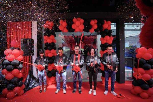 ASUS ROG, Brand Gaming Nomor 1 di Indonesia Hadirkan Exclusive Store Pertama di Pekanbaru ASUS ROG, Brand Gaming Nomor 1 di Indonesia Hadirkan Exclusive Store Pertama di Pekanbaru