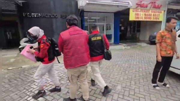 Kejati Sumut Geledah 3 Perusahaan di Jakarta terkait Korupsi Pengadaan Smart Board SMPN Kejati Sumut Geledah 3 Perusahaan di Jakarta terkait Korupsi Pengadaan Smart Board SMPN