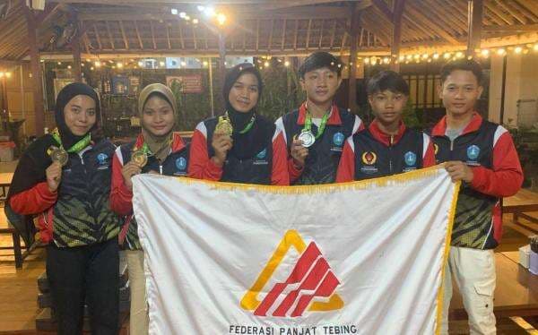 Cerita Berliana Atlet Panjat Tebing Asal Ponorogo Peraih Medali Emas Porprov Jatim Cerita Berliana Atlet Panjat Tebing Asal Ponorogo Peraih Medali Emas Porprov Jatim