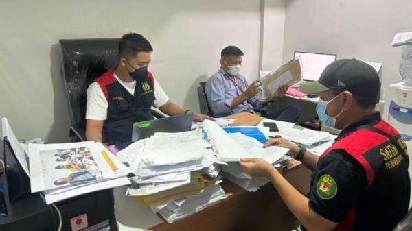 Kejati Sultra Geledah Kantor Penghubung Provinsi Sulawesi Tenggara di Jakarta Kejati Sultra Geledah Kantor Penghubung Provinsi Sulawesi Tenggara di Jakarta