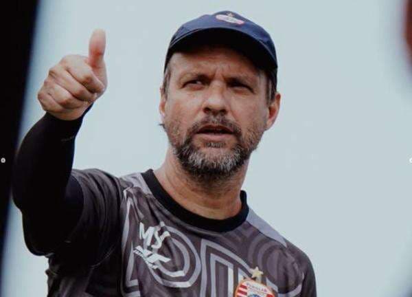 Mauricio Souza Pede Persija Jakarta Geser Borneo FC dari Puncak Klasemen Super League 2025-2026 Mauricio Souza Pede Persija Jakarta Geser Borneo FC dari Puncak Klasemen Super League 2025-2026