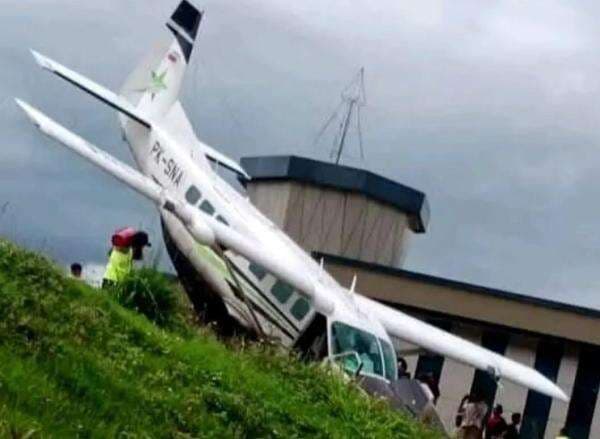 Pesawat Smart Air yang Kecelakaan di Bandara Tiom Lanny Jaya Bawa BBM dan Bahan Makanan Pesawat Smart Air yang Kecelakaan di Bandara Tiom Lanny Jaya Bawa BBM dan Bahan Makanan
