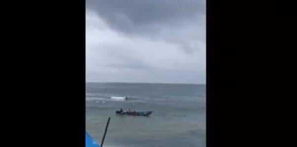 13 Siswa SMP 7 Mojokerto Terseret Ombak di Pantai Drini, 4 Hilang 13 Siswa SMP 7 Mojokerto Terseret Ombak di Pantai Drini, 4 Hilang