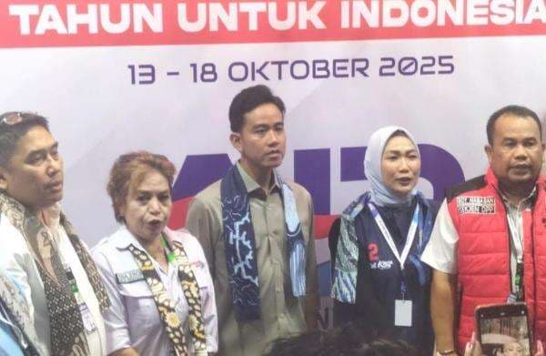 Gibran Ajak Relawan Cuekin Isu Negatif, Jangan Terpancing! Gibran Ajak Relawan Cuekin Isu Negatif, Jangan Terpancing!