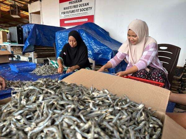 Inovasi Badak LNG, Olah Limbah Ikan Jadi Produk Bernilai Ekonomi Tinggi Inovasi Badak LNG, Olah Limbah Ikan Jadi Produk Bernilai Ekonomi Tinggi