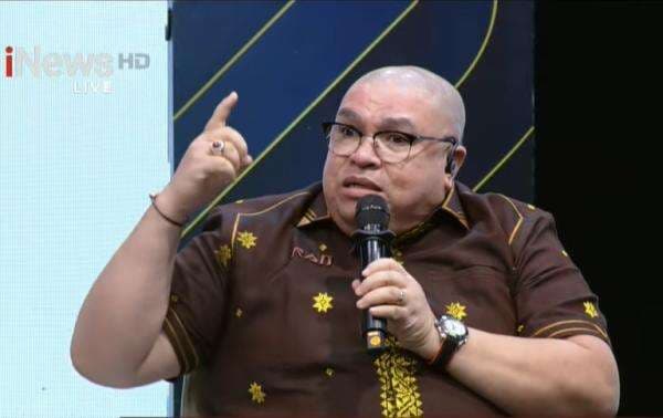 Razman Arif Klaim Sempat Upayakan Eggi Sudjana Temui Jokowi di Solo Terkait Isu Ijazah Razman Arif Klaim Sempat Upayakan Eggi Sudjana Temui Jokowi di Solo Terkait Isu Ijazah