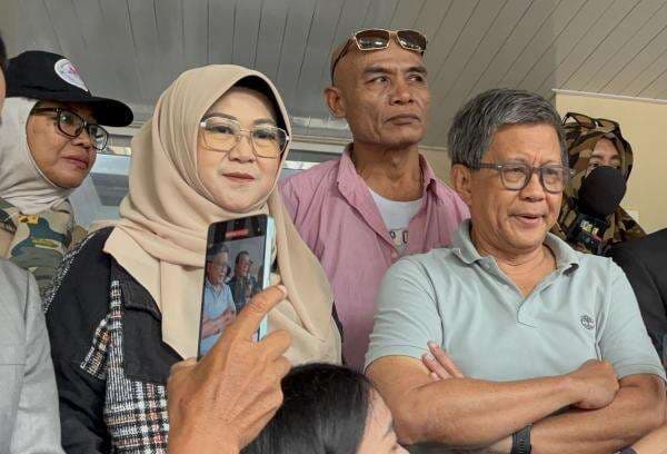 Rampung Diperiksa, Rocky Gerung: Penelitian Dokter Tifa Tak Langgar Prosedur Akademik Rampung Diperiksa, Rocky Gerung: Penelitian Dokter Tifa Tak Langgar Prosedur Akademik