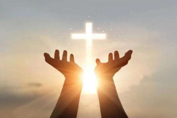 25 Ucapan Kenaikan Yesus Kristus dalam Bahasa Inggris 25 Ucapan Kenaikan Yesus Kristus dalam Bahasa Inggris