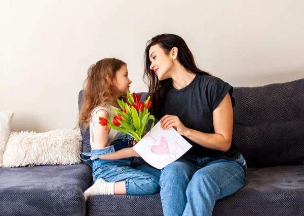 25 Rekomendasi Kado Hari Ibu yang Spesial dan Berguna 25 Rekomendasi Kado Hari Ibu yang Spesial dan Berguna