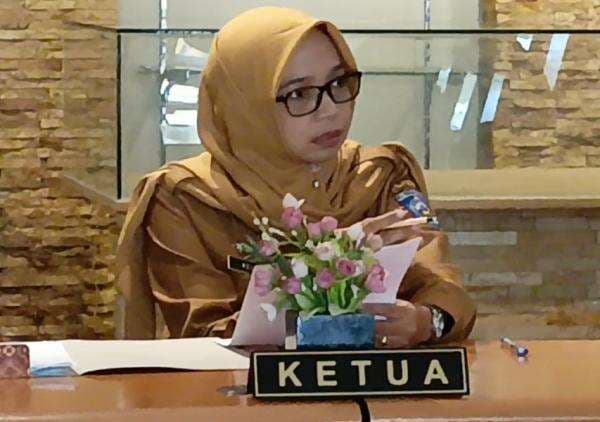Kadis Baiq Nely Imbau Masyarakat Jangan Panik Buying Jelang Iedul Fitri dan Nyepi Kadis Baiq Nely Imbau Masyarakat Jangan Panik Buying Jelang Iedul Fitri dan Nyepi