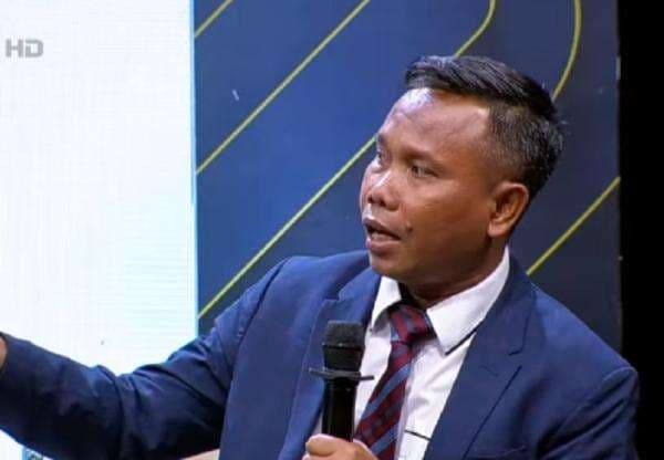 Pengacara Roy Suryo Cs Yakin Kliennya Tak Akan Ditahan terkait Kasus Fitnah Ijazah Jokowi Pengacara Roy Suryo Cs Yakin Kliennya Tak Akan Ditahan terkait Kasus Fitnah Ijazah Jokowi