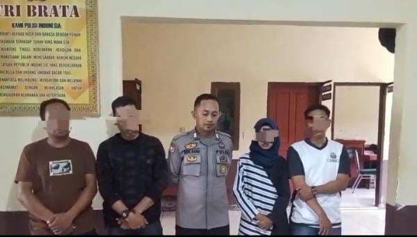 Viral Video Kuntilanak Bergelantungan di Sinjai, 4 Penyebar Hoax Klarifikasi Viral Video Kuntilanak Bergelantungan di Sinjai, 4 Penyebar Hoax Klarifikasi