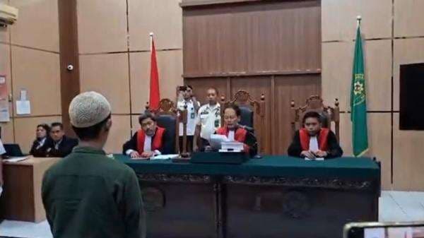 Pembunuh Feni Ere Sales Cantik di Palopo Divonis Mati Pembunuh Feni Ere Sales Cantik di Palopo Divonis Mati