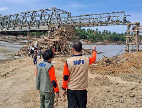 BNPB Sebut Sejumlah Jembatan Bailey di Bireun Aceh Ditargetkan Rampung Pekan Ini BNPB Sebut Sejumlah Jembatan Bailey di Bireun Aceh Ditargetkan Rampung Pekan Ini