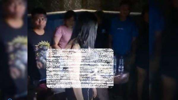 Razia Tempat Hiburan Malam di Jombang, Pengunjung hingga Pemandu Lagu Dites Urine Razia Tempat Hiburan Malam di Jombang, Pengunjung hingga Pemandu Lagu Dites Urine