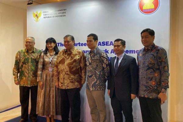 Airlangga: Implementasi DEFA Bisa Gandakan Ekonomi Digital ASEAN hingga USD2 Triliun Airlangga: Implementasi DEFA Bisa Gandakan Ekonomi Digital ASEAN hingga USD2 Triliun