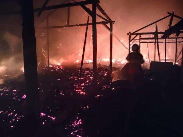 Kebakaran Hebat Melalap 3 Rumah di Kedungadem, Ini Penyabab dan Total Kerugian Kebakaran Hebat Melalap 3 Rumah di Kedungadem, Ini Penyabab dan Total Kerugian