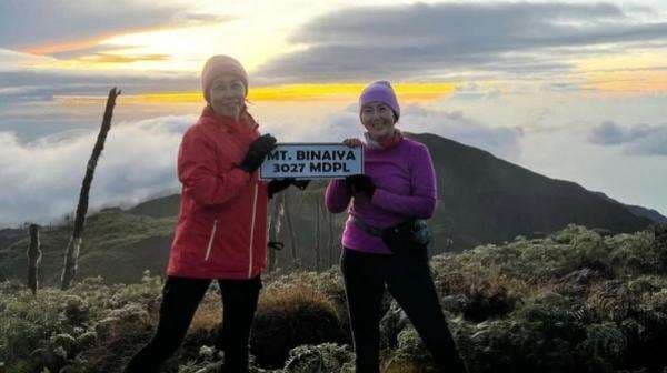 Dua Jenazah Pendaki Gunung Carstenzs Diterbangkan ke Jakarta Dua Jenazah Pendaki Gunung Carstenzs Diterbangkan ke Jakarta