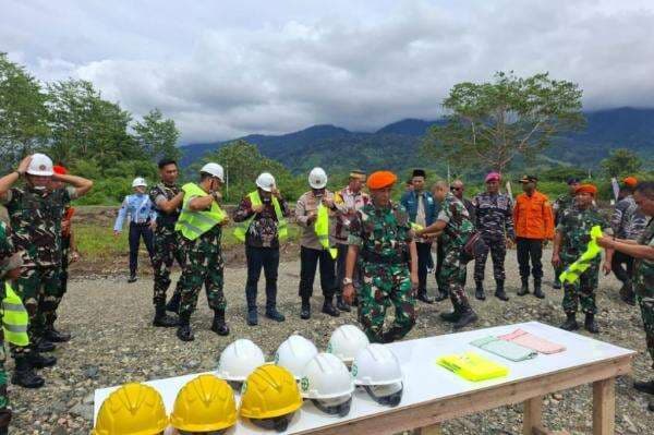 TNI AU Bangun Yon Parako 481 di Lanud Silas Papare, Perkuat Keamanan Wilayah Timur TNI AU Bangun Yon Parako 481 di Lanud Silas Papare, Perkuat Keamanan Wilayah Timur