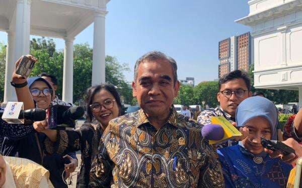 Ketua MPR Puji Gotong Royong Masyarakat RI Bantu Korban Banjir Sumatera Ketua MPR Puji Gotong Royong Masyarakat RI Bantu Korban Banjir Sumatera