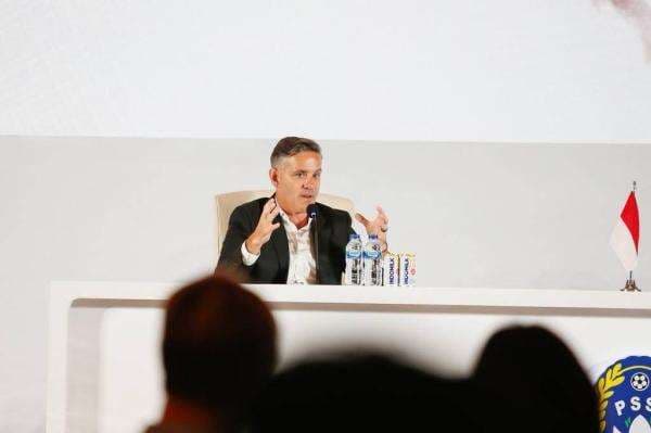 Beban 280 Juta Orang, John Herdman Akui Tanggung Jawab Besar Pimpin Timnas Indonesia Beban 280 Juta Orang, John Herdman Akui Tanggung Jawab Besar Pimpin Timnas Indonesia