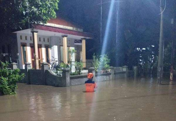 Sungai Welang Meluap, Ratusan Rumah di Pasuruan Terendam Banjir Sungai Welang Meluap, Ratusan Rumah di Pasuruan Terendam Banjir