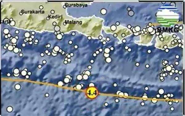 Gempa Terkini Guncang Kuta Bali, Cek Magnitudonya! Gempa Terkini Guncang Kuta Bali, Cek Magnitudonya!