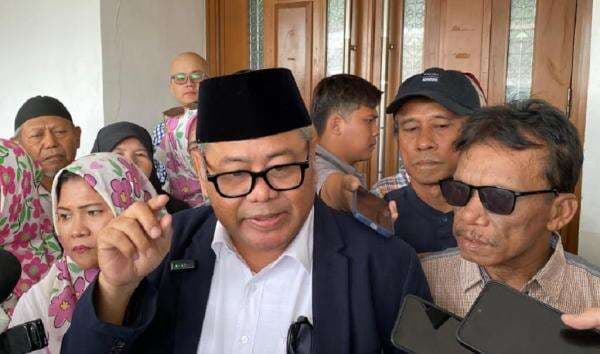 Gibran Diwakili Jaksa Pengacara Negara, Sidang Gugatan Rp125 Triliun Ditunda Gibran Diwakili Jaksa Pengacara Negara, Sidang Gugatan Rp125 Triliun Ditunda