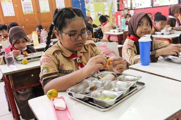 Istana soal Perpres Tata Kelola MBG: Masih Disempurnakan Istana soal Perpres Tata Kelola MBG: Masih Disempurnakan