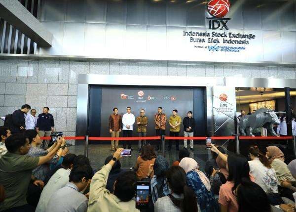 Fakta-Fakta Mundurnya Mahendra, Mirza dan Inarno dari Pimpinan OJK Fakta-Fakta Mundurnya Mahendra, Mirza dan Inarno dari Pimpinan OJK