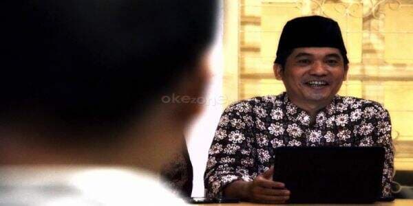 Sindiran Nyelekit Ray Rangkuti ke Jokowi Usai Temui Prabowo Sindiran Nyelekit Ray Rangkuti ke Jokowi Usai Temui Prabowo
