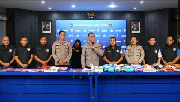 Polresta Malang Tangkap 36 Tersangka Kasus Narkoba, Sita Ganja hingga Sabu Polresta Malang Tangkap 36 Tersangka Kasus Narkoba, Sita Ganja hingga Sabu