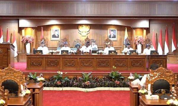 Peringatan HUT ke-16 Mangupura, DPRD Badung Gelar Rapat Paripurna Istimewa Peringatan HUT ke-16 Mangupura, DPRD Badung Gelar Rapat Paripurna Istimewa